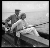 Former mayor George Cryer poses with daughter Catherine, Los Angeles, 1935