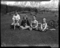 Kidnapping victim William F. Gettle's four children, after their father's safe return home. Circa May 15, 1934