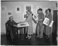 People line up to borrow art from the public library, Los Angeles