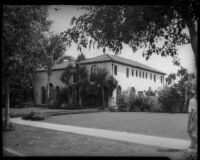 Beverly Hills home of William F. Gettle, kidnapping victim. May 1934