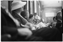 Albert Dyer murder trial juror Harby Harold breaks the tension for fellow jurors Shirley Angranoff, Butler E. Shaw, George Ritchie, and James D. Kelly, Los Angeles, August 1937