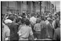 Crowd of workers gathered for a strike, Los Angeles, 1937