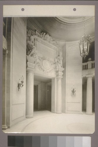 [Entrance to Board of Supervisors' chambers.]