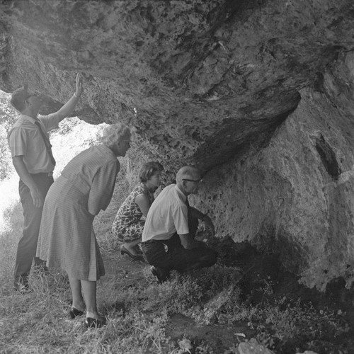 Members of Ventura County Cultural Heritage Board take daylong tour of historic sites