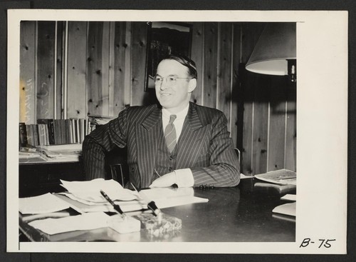 Klamath Falls, Oregon--Earl C. Reynolds, Executive Secretary of the Klamath Falls Chamber of Commerce. Photographer: Albers, Clem Newell, California