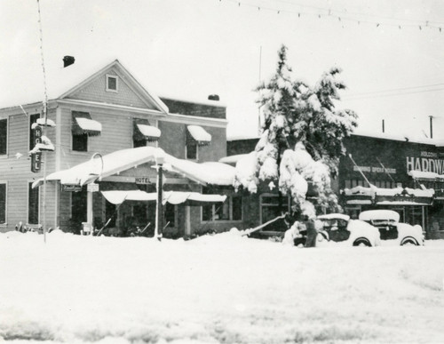 The Coplin House Hotel during snowfall in Banning, California