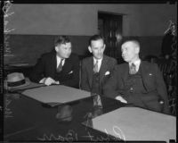 Arson suspect Robert D. Barr with lawyers Marcus Muskat and Lawrence Cobb, Los Angeles, 1933