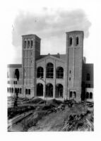 Royce Hall under construction, 1928