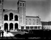 Registration - Students lined up at Royce Hall, 1930