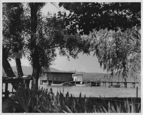 Jule's Sandy Beach Cottages, Clearlake Highlands, California