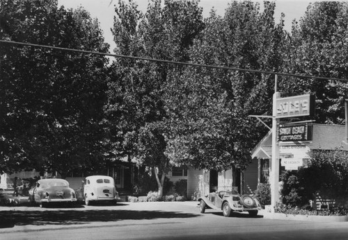 Jule's Sandy Beach Cottages, Clearlake Highlands, California