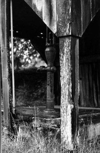 "Red Jacket pump," Annapolis, California