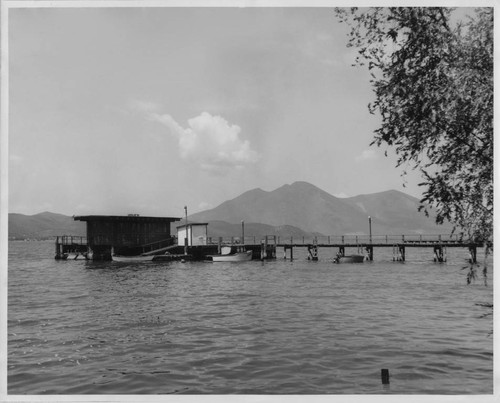 Jule's Sandy Beach Cottages, Clearlake Highlands, California