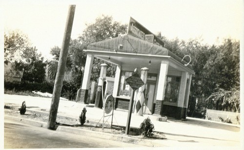 Associated Oil Company Service Station