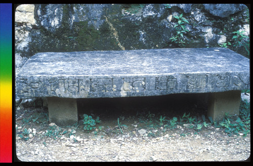 Viaje a Yucatán - Relief in Bench