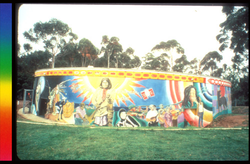 Centro Cultural de la Raza Building