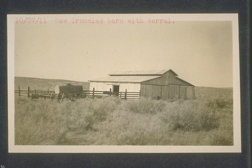 New ironclad barn with corral. October 27, 1911