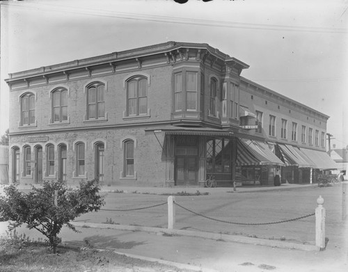 Bank of Orange on East Chapman Avenue, Orange, California, ca. 1907