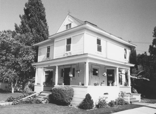 Dannemann residence, East Maple Street, Orange, California