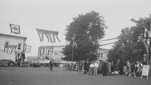 Armistice Day Parade, Plaza Square, Orange, California, ca. 1929