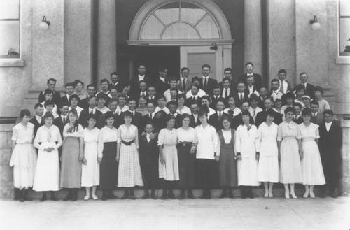 Orange Union High School sophomore class, Orange, California, 1916