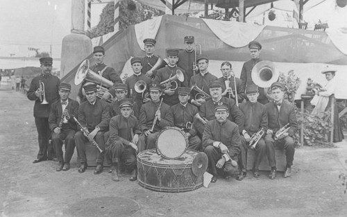 1910 Street Fair, Long Beach Band group portrait, Orange, California