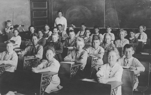 El Modena Grammar School class, El Modena, California, 1919