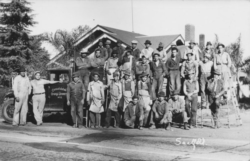 Consolidated Orange Growers Association workers by company truck