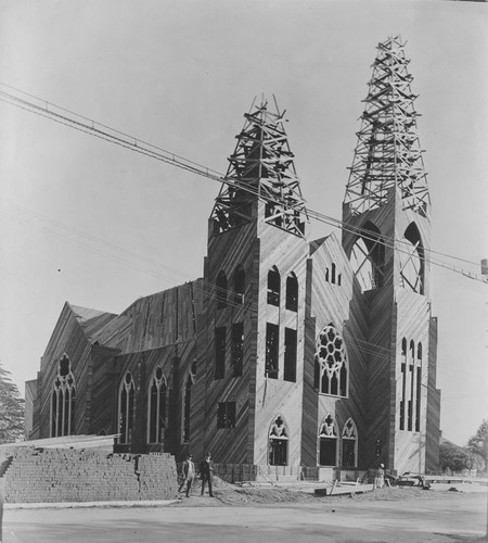 St. John's Lutheran Church being constructed, Orange, California, 1913