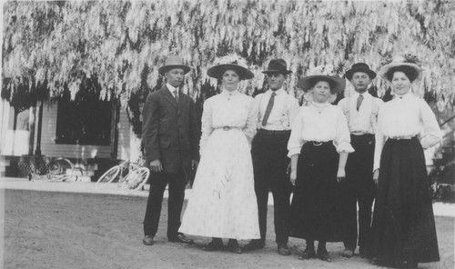 Group portrait at Schmetgen home on Tustin Avenue, Orange, California, 1910