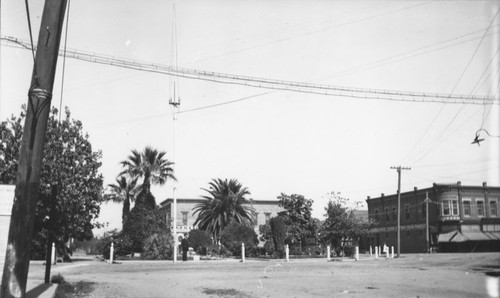 Plaza Square, with Bill Bierwagon in walkway, Orange, California, 1909