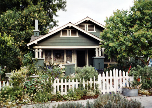 1921 Craftsman bungalow, South Center Street, Orange, California, 2003