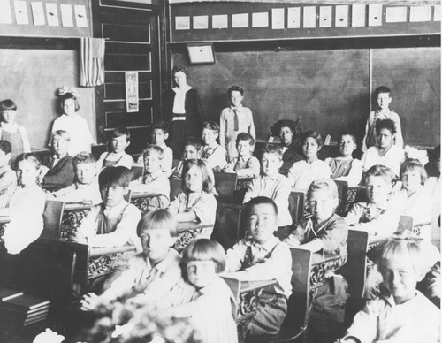 El Modena Grammar School classroom, El Modena, California, ca. 1918