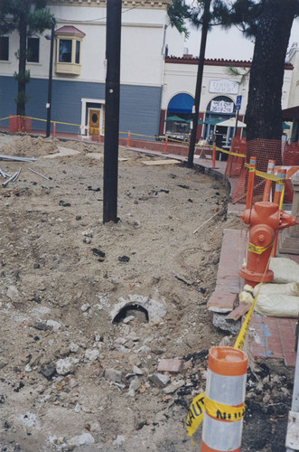 Plaza Square under construction, Orange, California, 2001