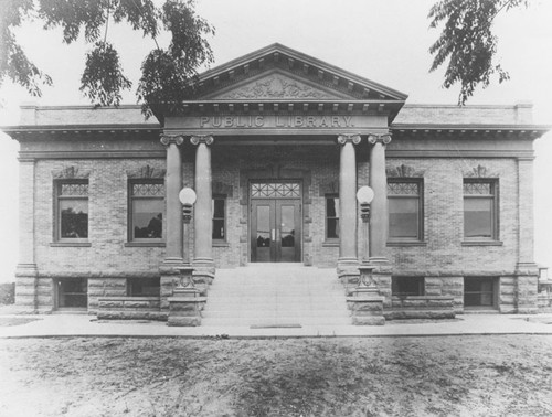 Orange Public Library, Carnegie building, 407 East Chapman Avenue, Orange, California, 1909