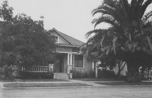 Alfred Higgins residence, North Orange Street, Orange, California, ca. 1920