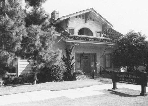 Richmond & Richmond Law Offices on East Chapman Avenue, Orange, California