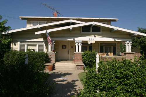 Craftsman style bungalow, South Olive Street, Orange, California, 2003