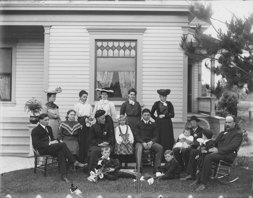 Gunther family gathering, ca. 1906