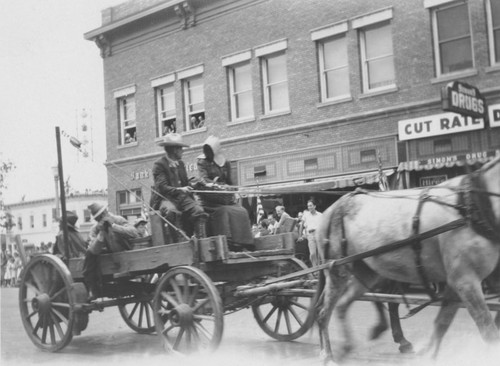 May Festival parade wagon, Orange, California, 1933