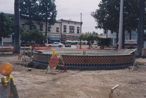 Plaza Square under construction, Orange, California, 2001