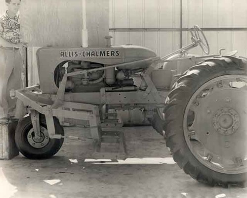 Allis-Chalmers tractor