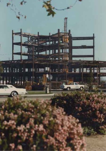 Financial Plaza high-rise under construction