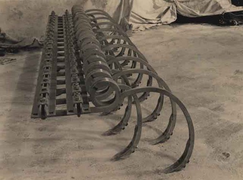 Coil shank head
