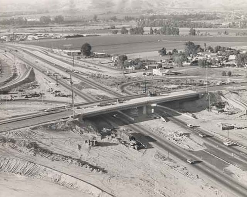 Vineyard Ave. overpass at the 101