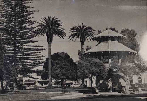 Plaza Park, prior to remodeling in 1961