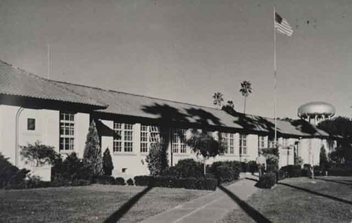 City Hall, Oxnard, formerly Roosevelt School