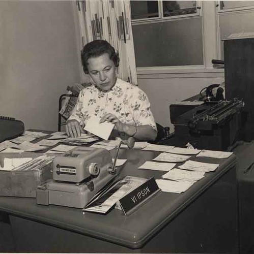 Vi Ipson at desk