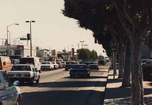 Traffic at Oxnard Blvd. & 5th Street