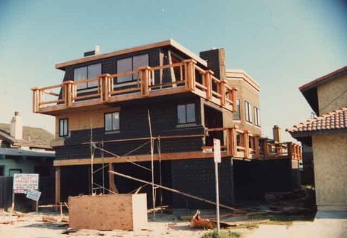 Oxnard Shores home under construction